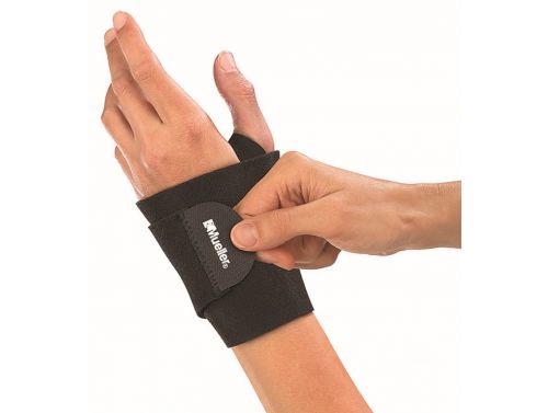 MUELLER WRAP AROUND WRIST SUPPORT / UNIVERSAL