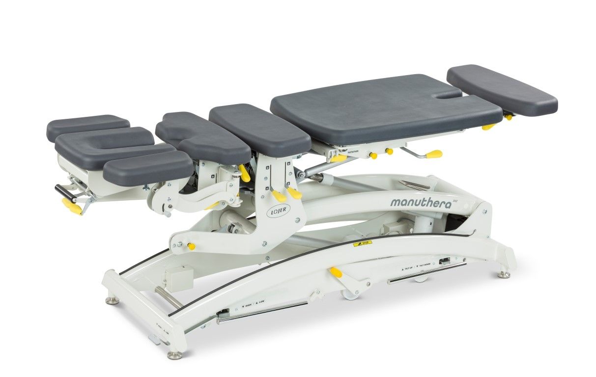 MANUTHERA 242 DELUXE CHIROPRACTIC TABLE photo