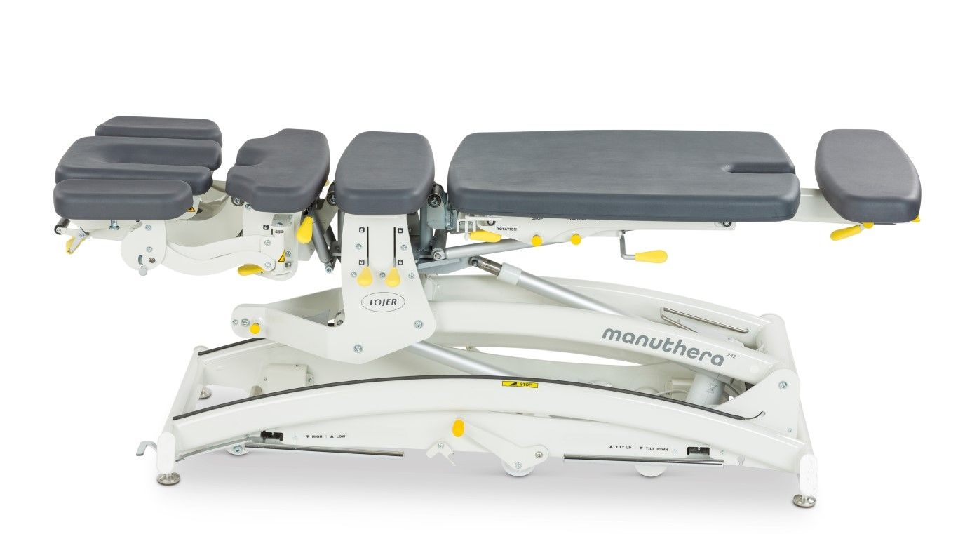 MANUTHERA 242 DELUXE CHIROPRACTIC TABLE photo