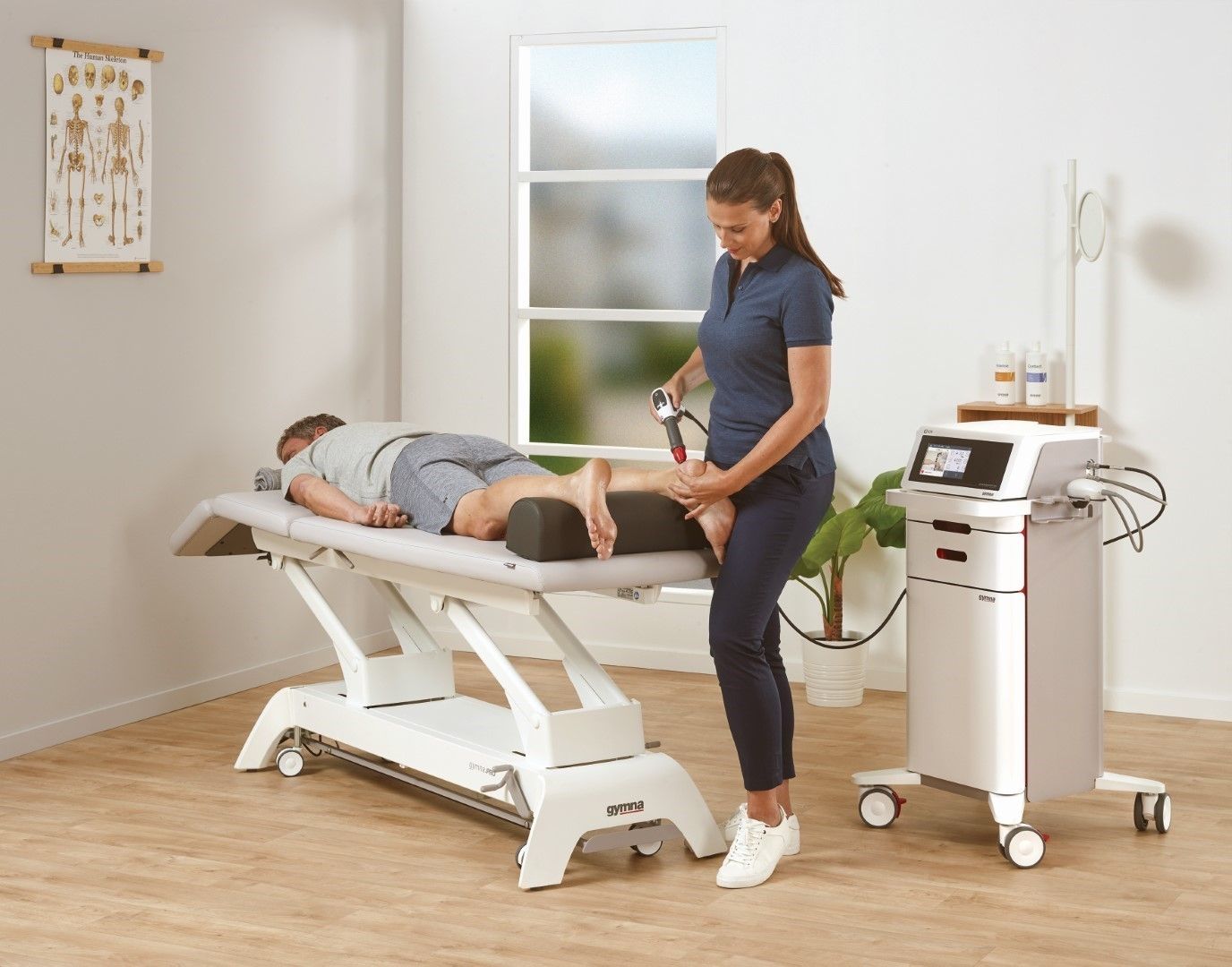 GYMNA SHOCKMASTER 500 PRO ESWT SHOCKWAVE/ INCLUDING 5.0 MILLION SHOCKS & 3X FREE APPLICATORS photo