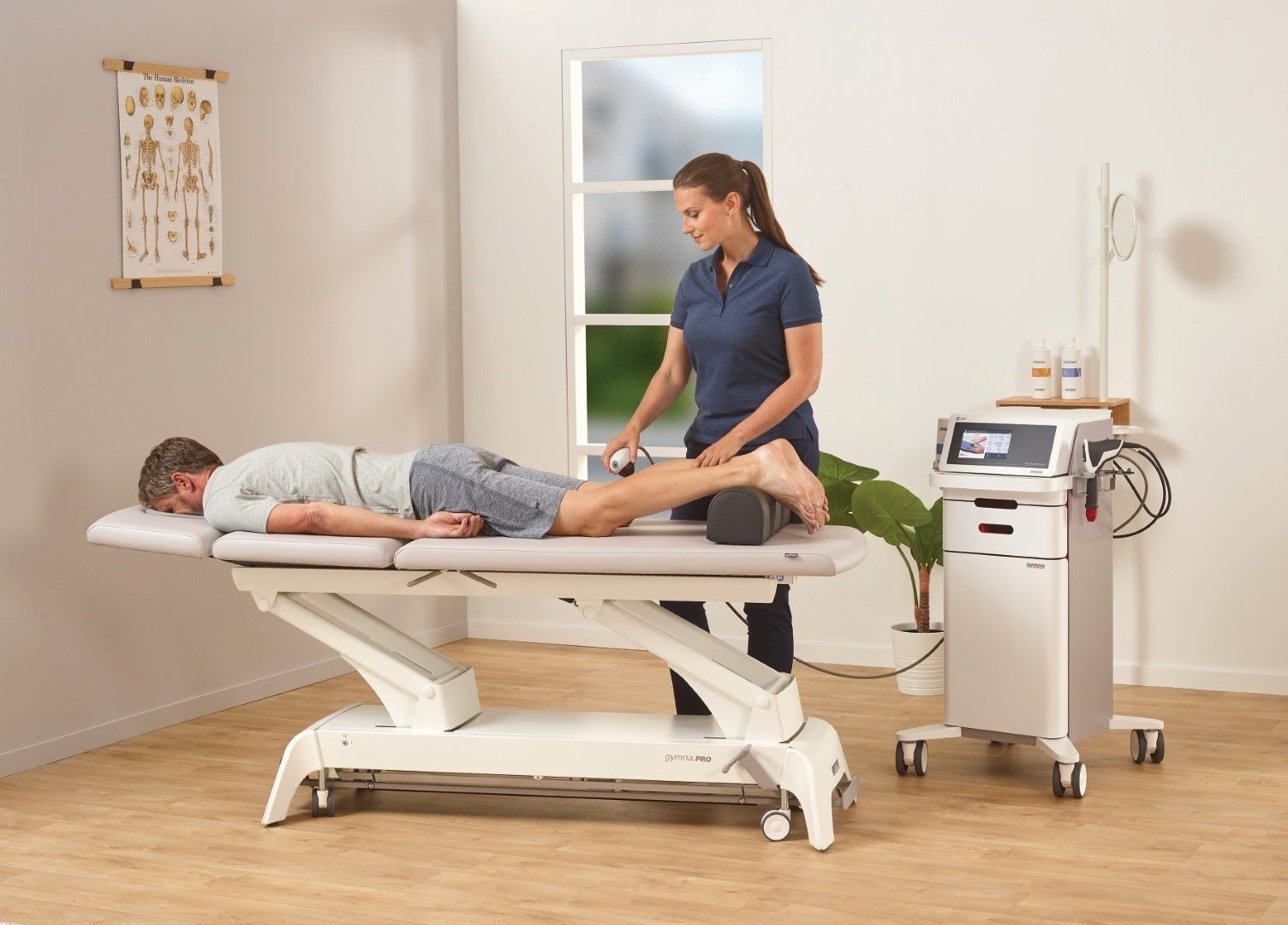 GYMNA SHOCKMASTER 500 PRO ESWT SHOCKWAVE/ INCLUDING 5.0 MILLION SHOCKS & 3X FREE APPLICATORS photo