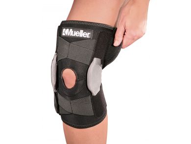 MUELLER ADJUSTABLE HINGED KNEE BRACE / UNIVERSAL