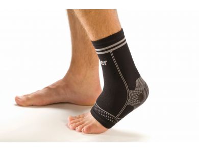 MUELLER 4 WAY STRETCH ANKLE